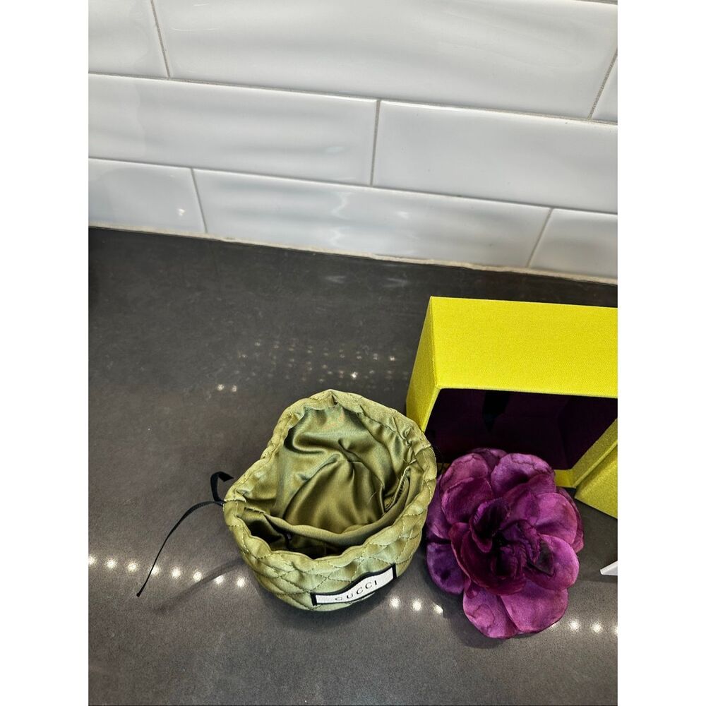 GUCCI Silk Flower Brooch - Picture 9 of 13
